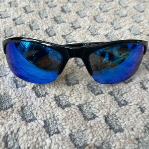 ONE Alpine 22044 Sunglasses Black w/ Greenish Polarized Lenses - Used